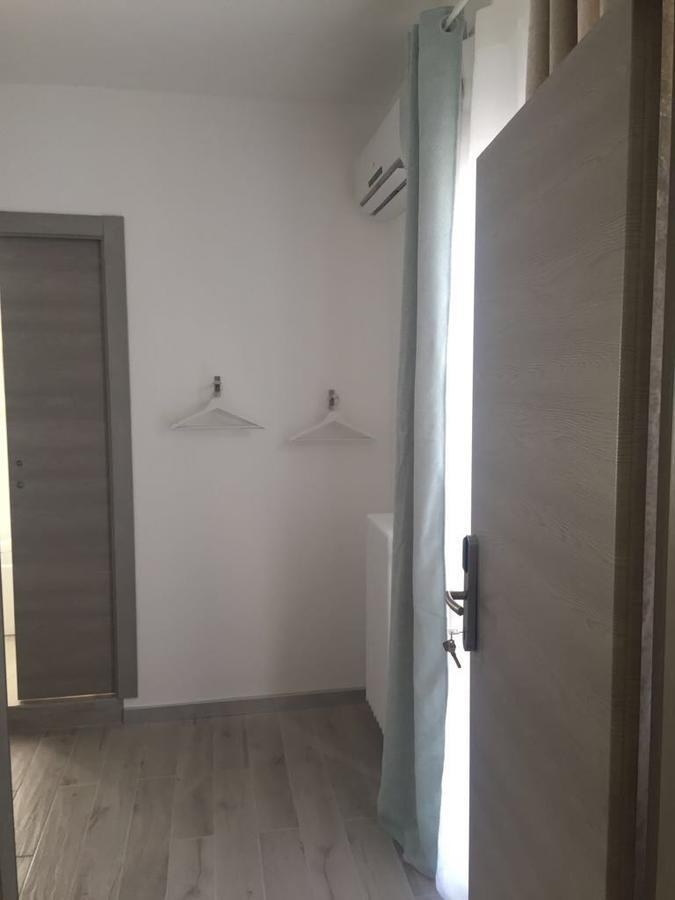 מנפרדוניה B&B Piazza Marconi מראה חיצוני תמונה